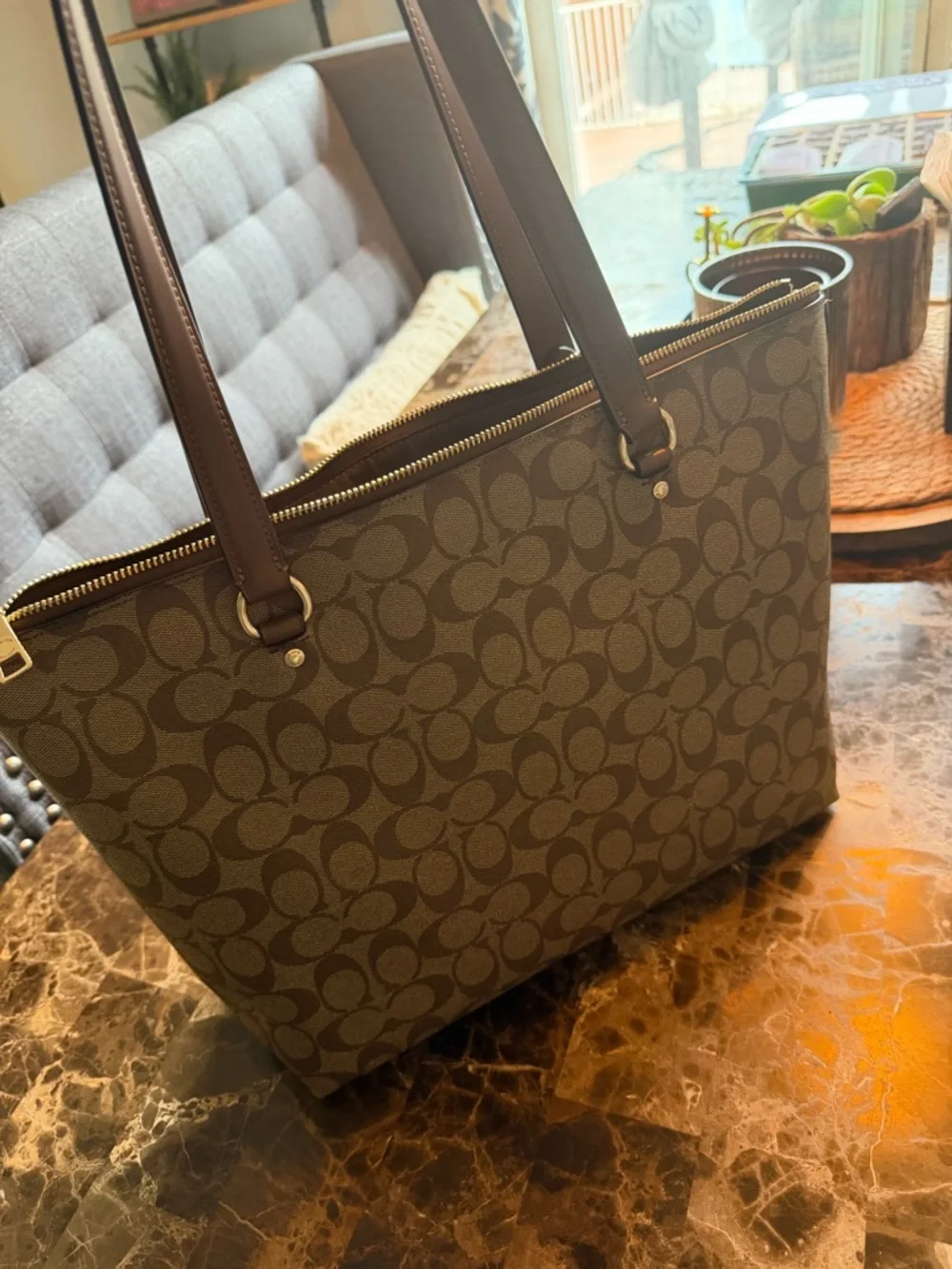 Authentic Coach Signature gallery Canvas Tote Bag in Brown F79609 - Picture 2 of 9